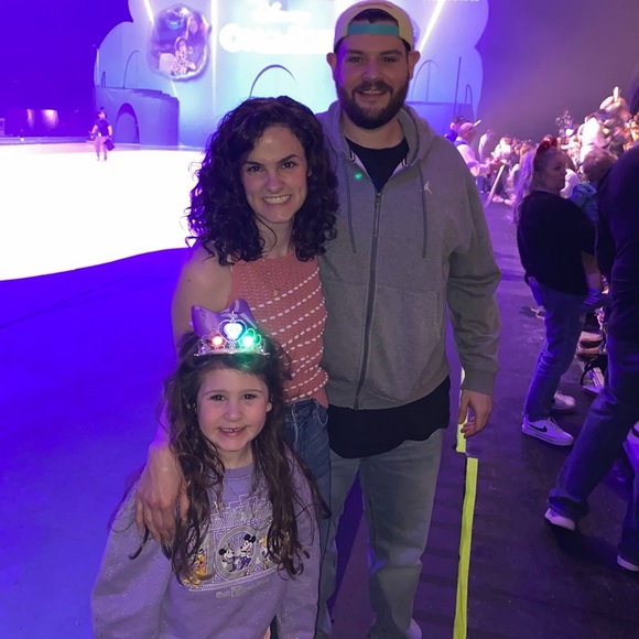 Meet your Posher, Andrea - Picture 1 of 2